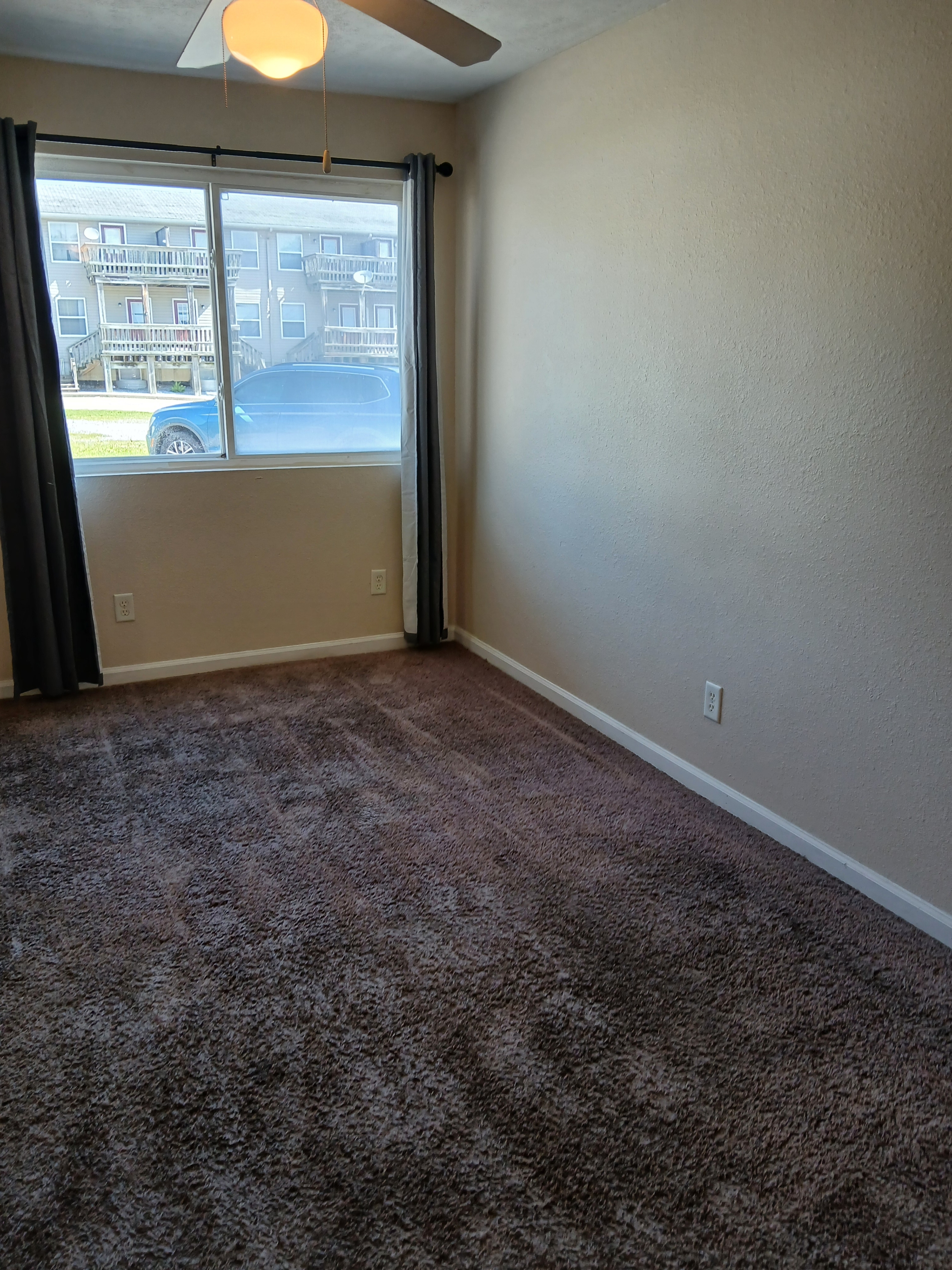510-8 S. Poplar St